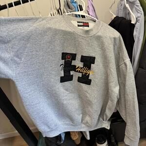 Tommy Hilfiger Men's Grey Sweatshirt